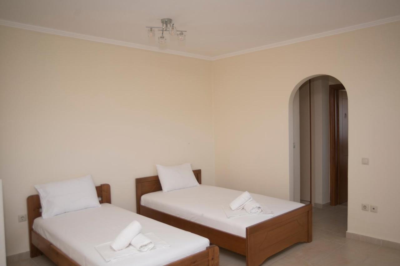 Victoria'S House In Lefkada City Apartment Exterior photo
